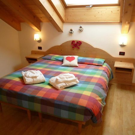 Residence Le Rose Pozza di Fassa Eksteriør bilde
