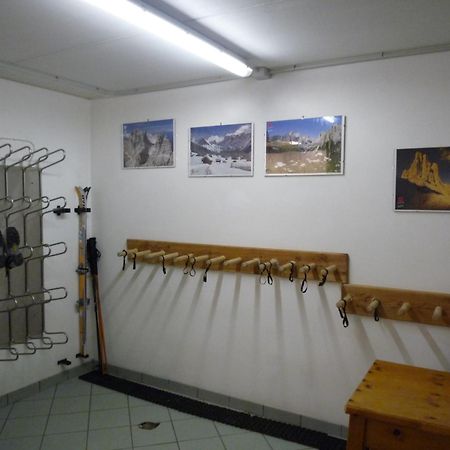 Residence Le Rose Pozza di Fassa Eksteriør bilde