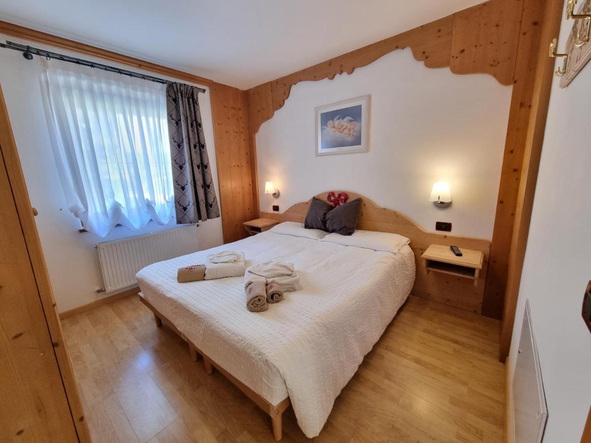 Residence Le Rose Pozza di Fassa Eksteriør bilde
