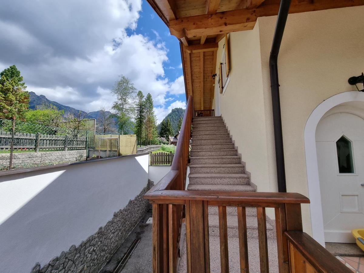Residence Le Rose Pozza di Fassa Eksteriør bilde