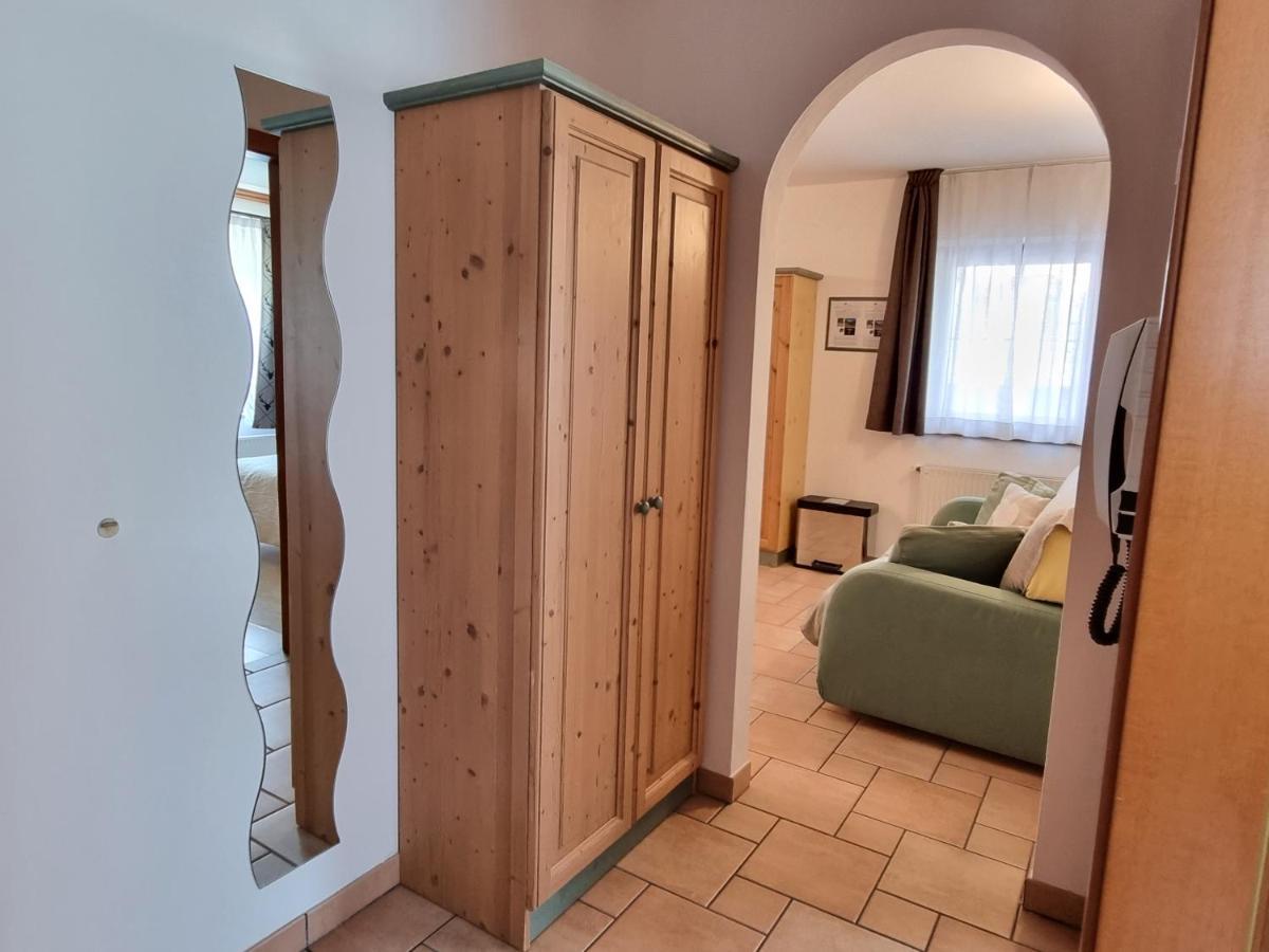 Residence Le Rose Pozza di Fassa Eksteriør bilde