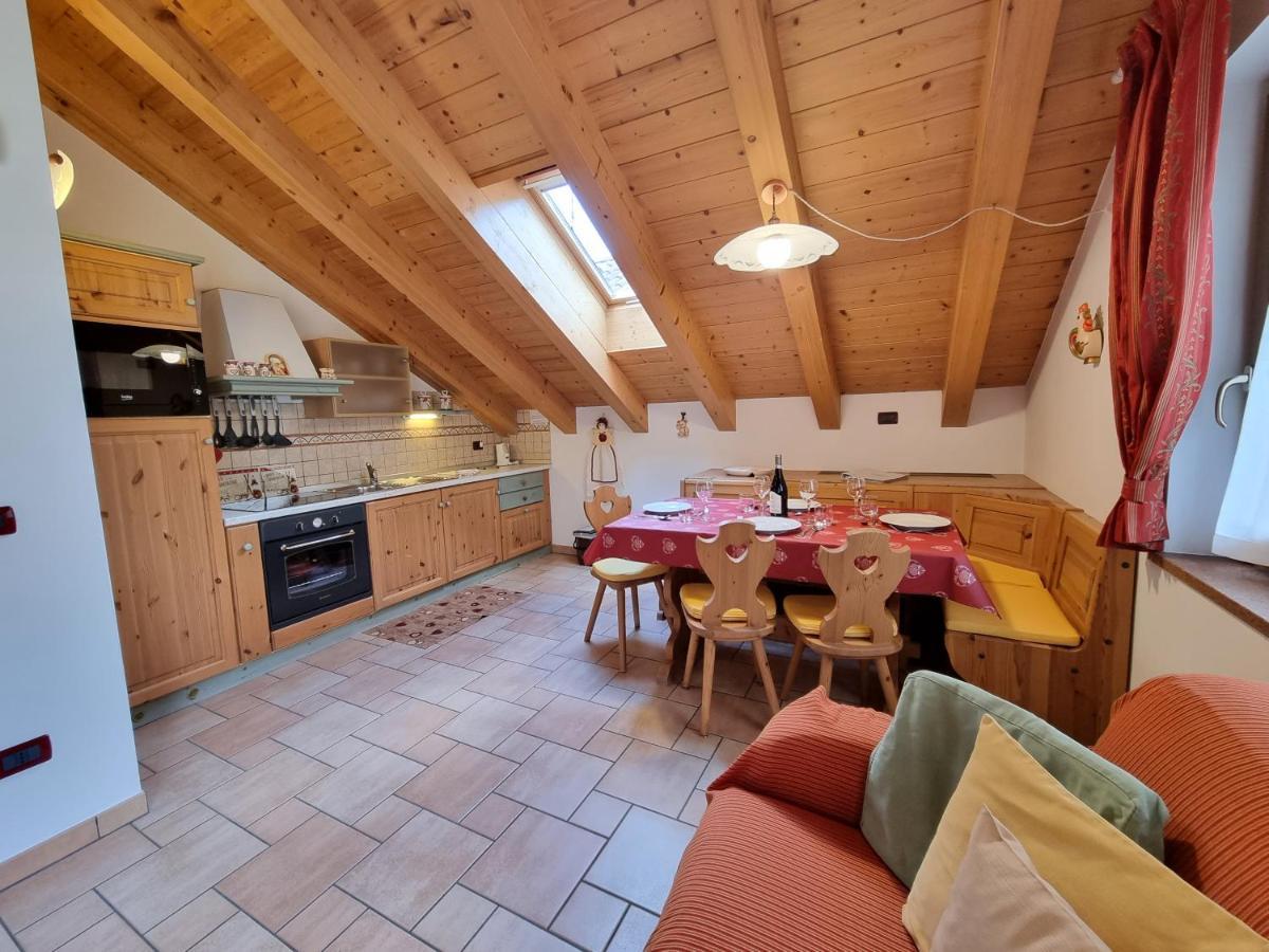 Residence Le Rose Pozza di Fassa Eksteriør bilde