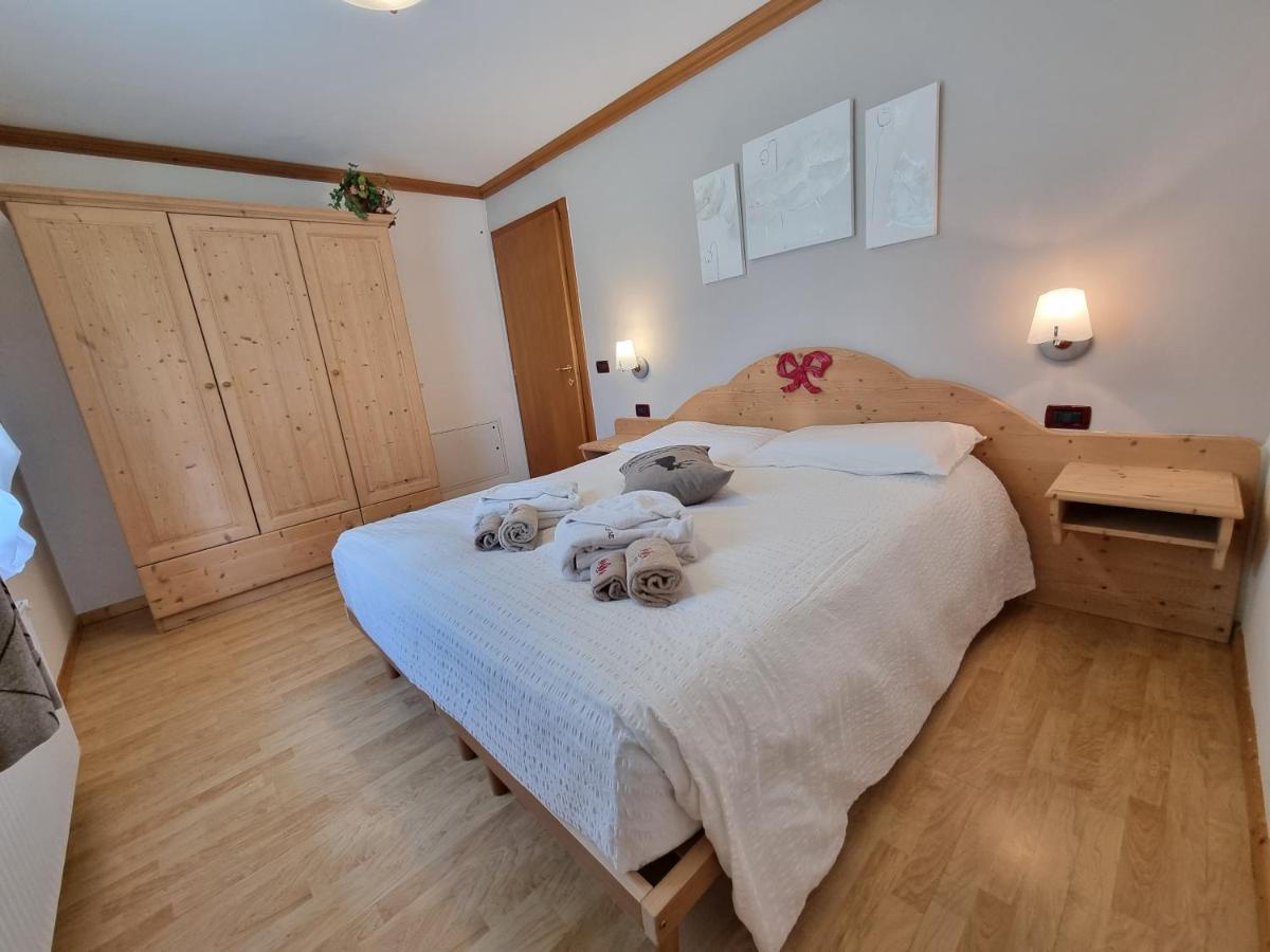Residence Le Rose Pozza di Fassa Eksteriør bilde