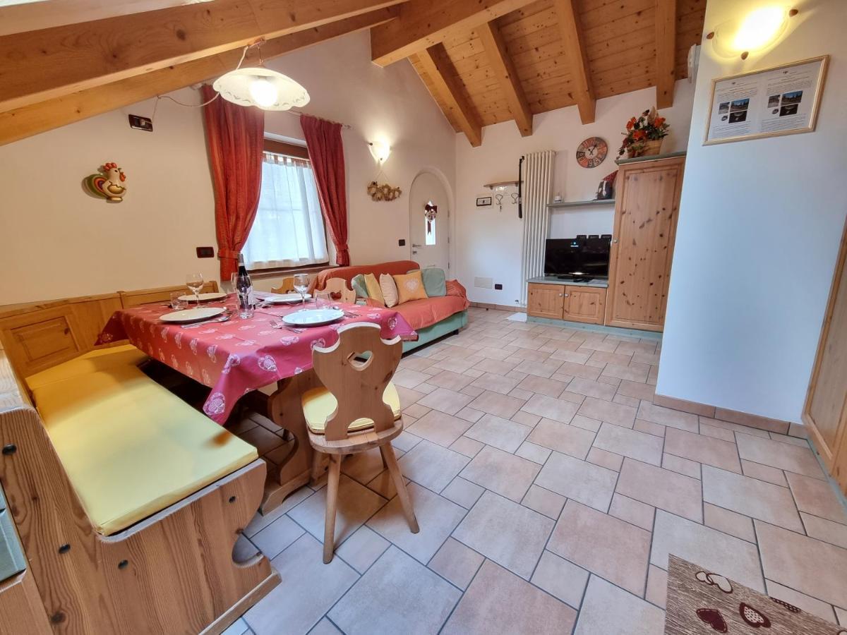 Residence Le Rose Pozza di Fassa Eksteriør bilde
