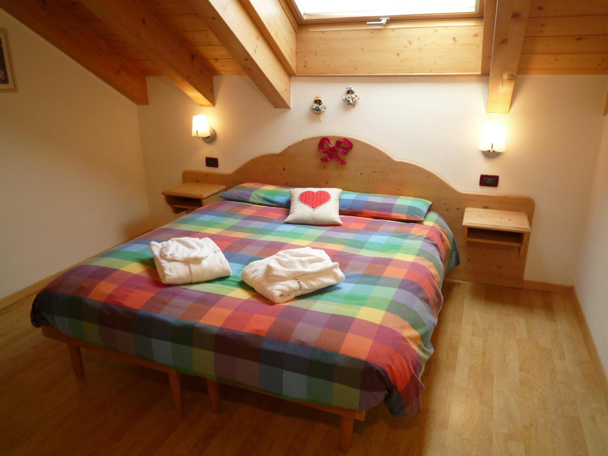 Residence Le Rose Pozza di Fassa Eksteriør bilde