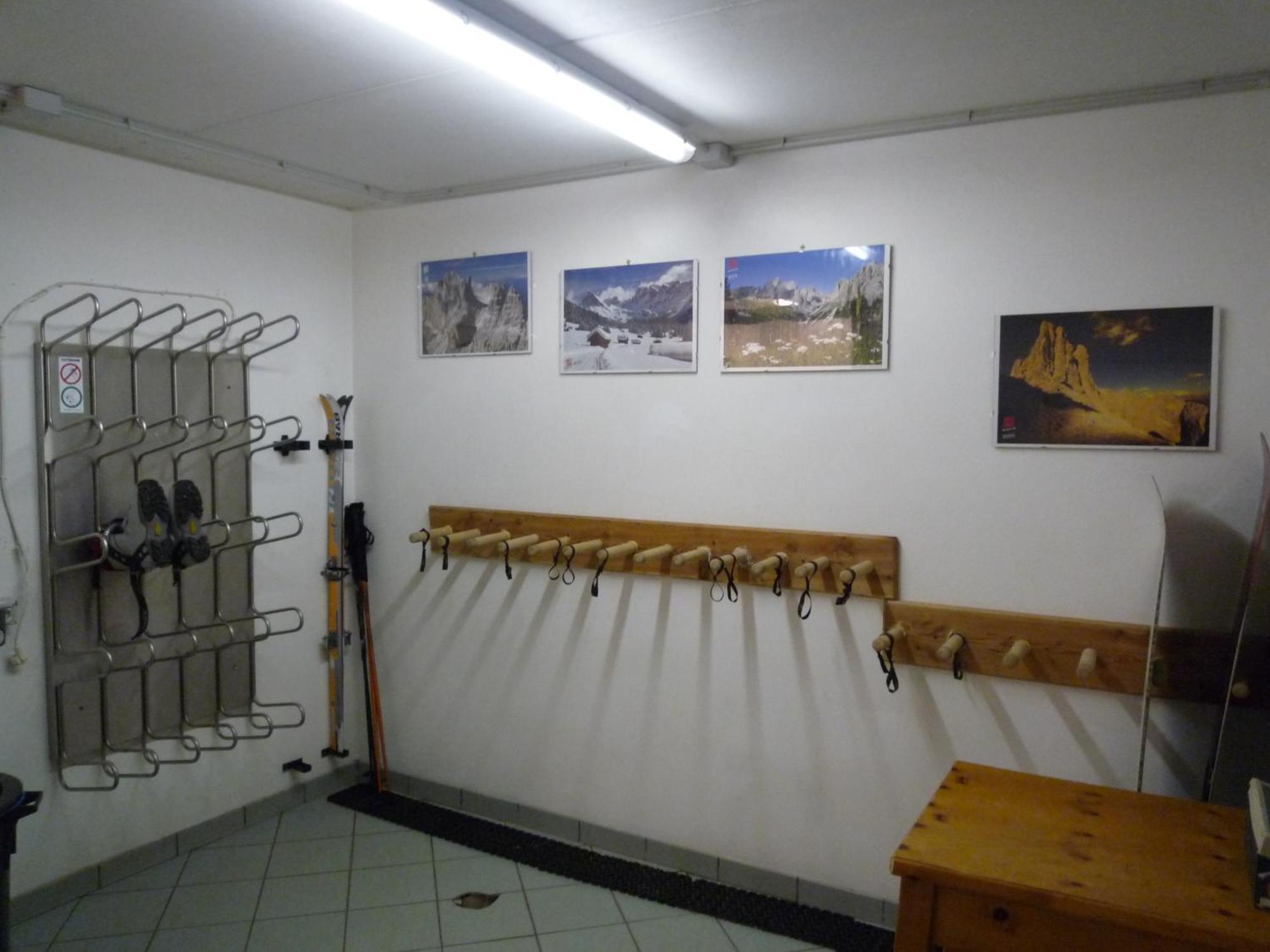 Residence Le Rose Pozza di Fassa Eksteriør bilde